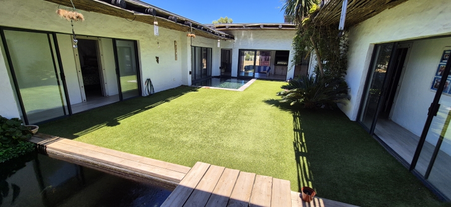 Commercial Property for Sale in Cape Farms Western Cape